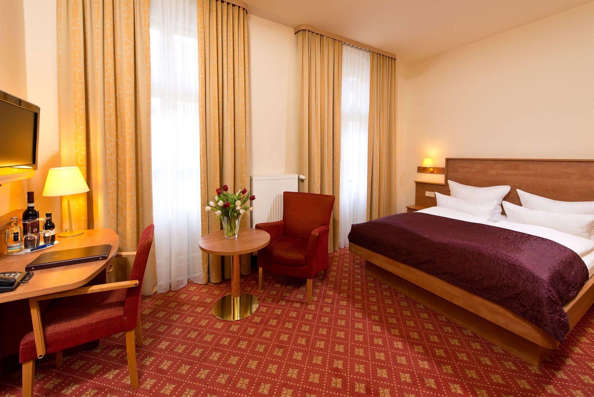Hotel & Apartments Zarenhof Berlin Prenzlauer Berg Luaran gambar